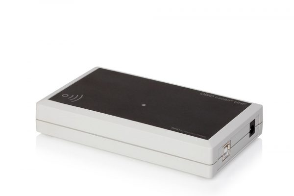 Identification-Tischleser-UHF-ID-ISC-MRU102-USB